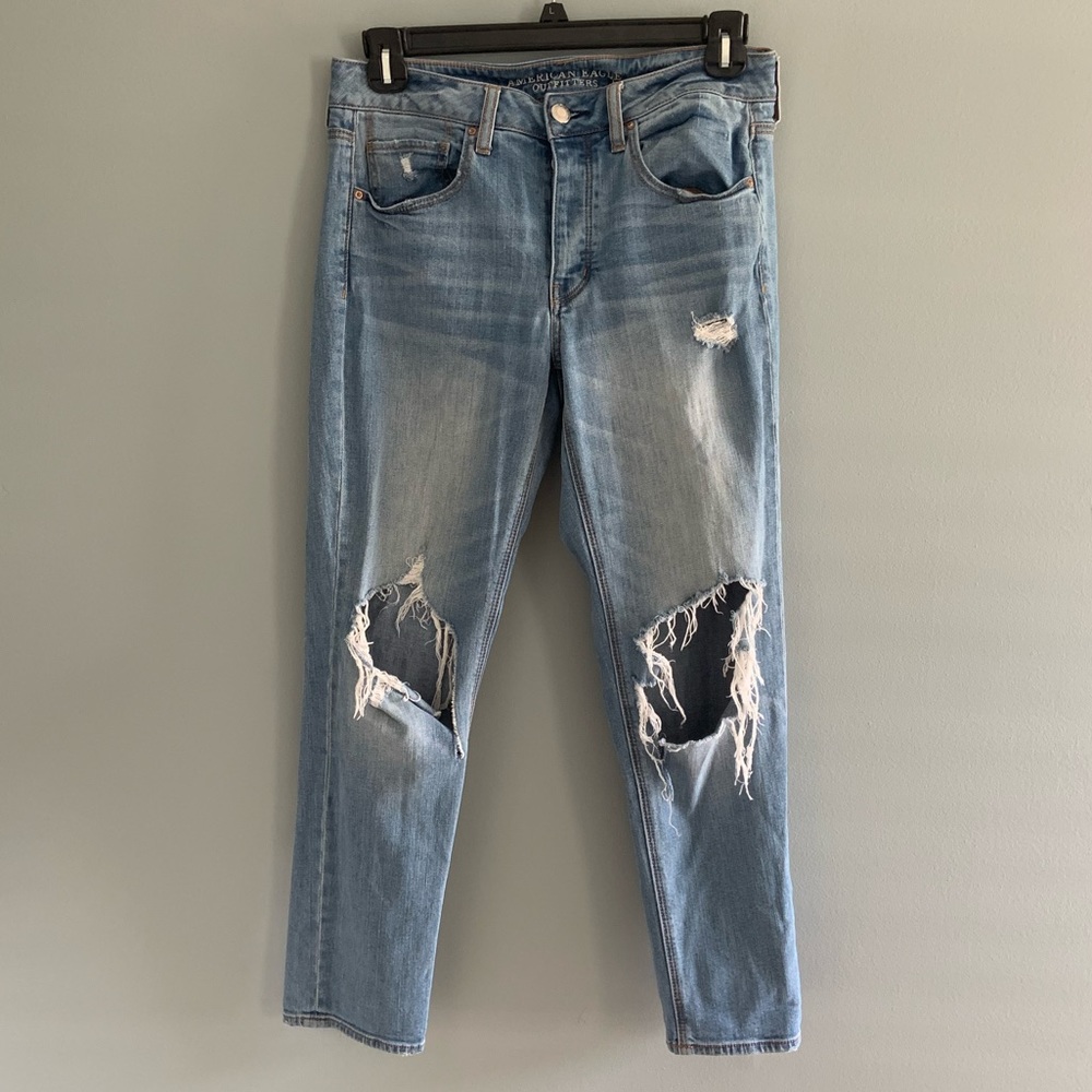 American Eagle mom jeans